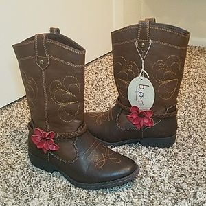 Cawgirl boots brand new🎉